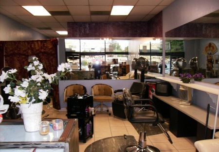 Beauty Salon on Major Blvd in West San Fernando Valley