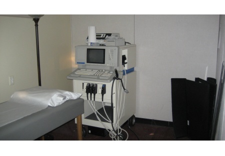 Lease This Turn Key Chiropractic Office LOW RENT!  Open Shop Tomorrow! 
