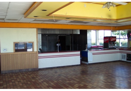 Free Standing Drive -Thru Facility In El Monte!