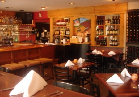 European Wine Bar in Downtown Redmond Available For Immediate Sub-Lease!